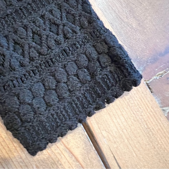 Alice + Olivia Elegant Black Lace Dress - Picture 3 of 6